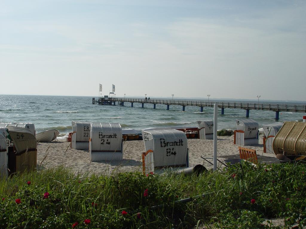 Hotel Landhaus Haffkrug Scharbeutz Exterior foto